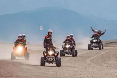 Desde Marrakech: Paseo en quad y paseo en camello por el desierto de Agafay