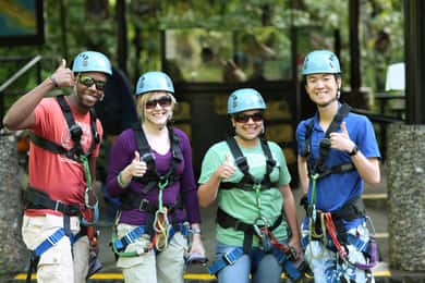 Kombinationen Eco-Adventure Rafting och Zipline