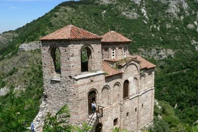 From Plovdiv: Bachkovo Monastery & Asen’s Fortress Tour
