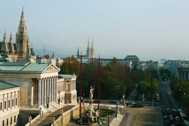 Vienna: Full-Day Private Tour including Schönbrunn Palace