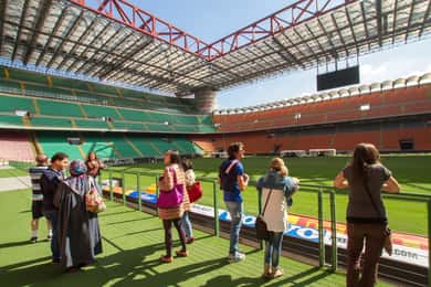 Inträdesbiljett till San Siro-stadion och valfri bussbiljett
