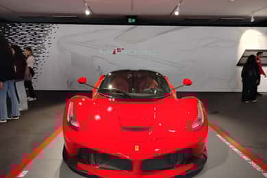 Florence : visite privée de Ferrari, dégustation de Parmigiano et de Balsamique