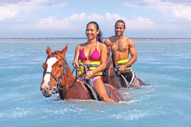 De Ocho Rios: Passeio a cavalo e natação em Chukka