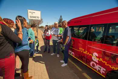 Soweto: Ônibus hop-on hop-off, tour de ônibus hop-off, city tour e Museu do Apartheid
