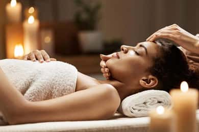 Phuket: Spa Golden Package med måltider inkluderet