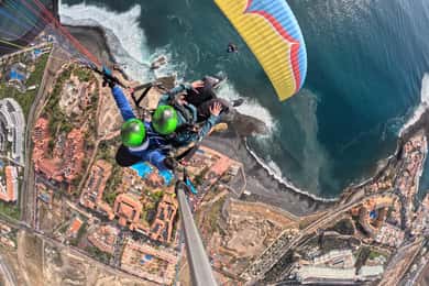 Costa Adeje, Paragliding met ophaalservice en 5 gratis foto's!