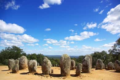 Excursão de dia inteiro a Évora e aos megálitos saindo de Lisboa