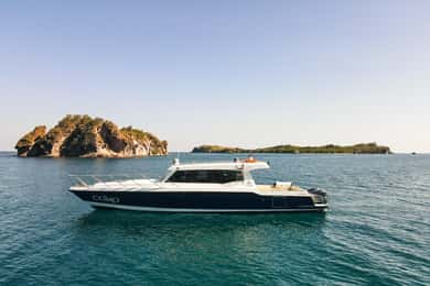 Labuan bajo: One Day Komodo Private & Shared Speedboat Trip