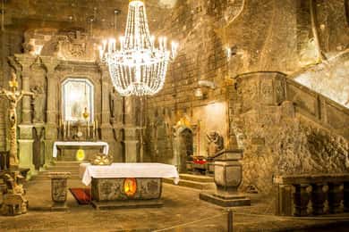 Desde Varsovia: Visita guiada a la mina de sal de Wieliczka y Cracovia