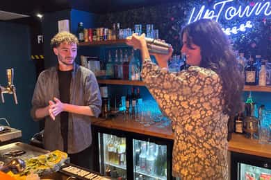 Nice: Cocktail Workshop in a Stylish Bar Lounge in Old Town