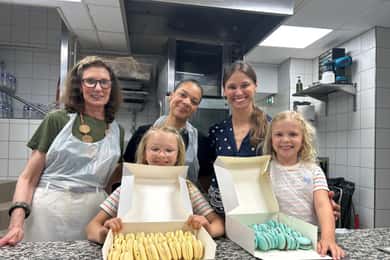 Paris: Macaron Baking Class