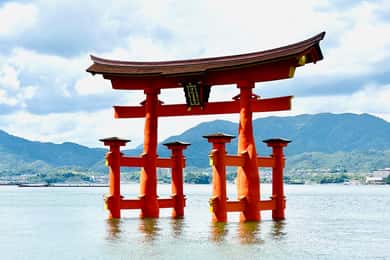 Depuis Tokyo : Excursion d'une journée à Hiroshima et Miyajima en train bullet