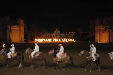 Fantasía 1001 Noches: Cena + Espectáculo desde Marrakech