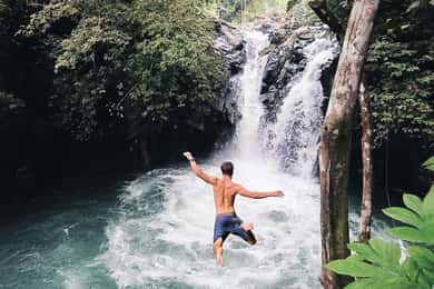 Bali: Cliff Jumping Gitgit Waterfalls & Rice Terrace Tour
