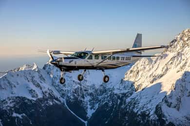 From Queenstown: Milford Sound Flight and Cruise with Lunch