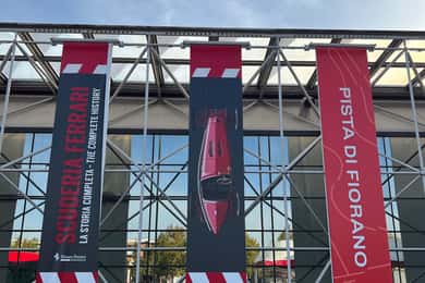 Тур по музеям суперкаров: музеи Ferrari и Lamborghini + симулятор F1