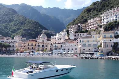 Boat Experience: Tour for Capri or Amalfi Coast