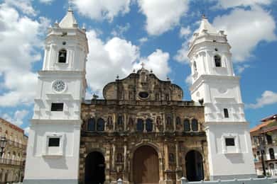 Panama: Day Tour Old Town and Panama Canal in German