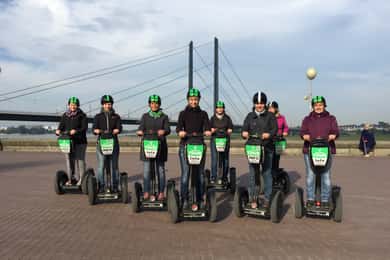 Düsseldorf: 2-stündige Segway-Tour entlang des Rheins