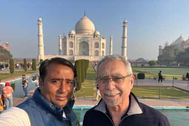 Agra local: Taj Mahal ao nascer do sol e tour guiado por Agra