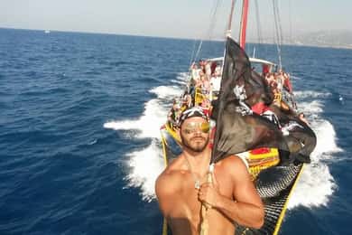 Barco pirata Black Rose: Viagem de 5 horas a partir de Heraklion