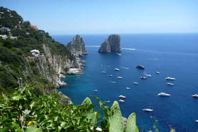 Da Positano, Praiano o Amalfi: Tour di Capri in barca di un giorno intero