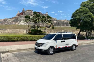 Transporte particular por 8 horas em Cartagena