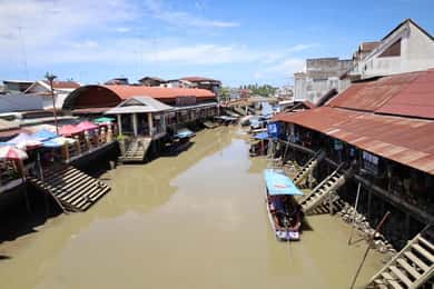 Da BANGKOK: Mercato ferroviario e mercato galleggiante di Amphawa