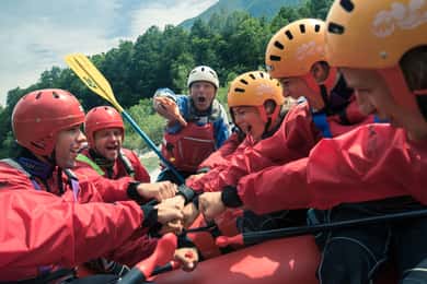 Bled: Divertimento assicurato con il rafting sul fiume Sava da 3glav