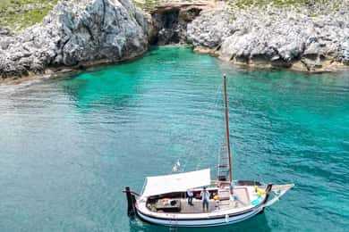 Palermo: paseo en barco entre cuevas y paisajes impresionantes