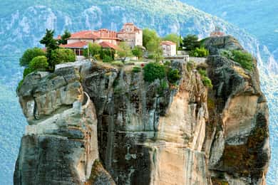 Private 2-Day Tour to Delphi & Meteora from Athens