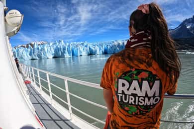 Puerto Natales: 5-Day Trek Torres and Glacier Navigation