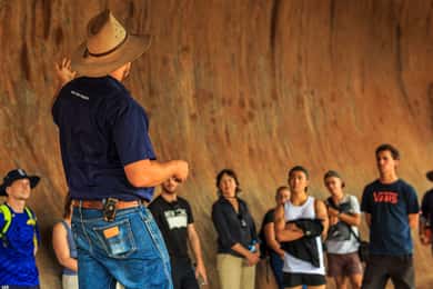 From Yulara: Uluru Tour with Base Walk and Sunset BBQ