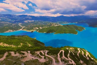 Da Tirana: Escursione di un giorno al lago Bovilla e alla montagna Gamti