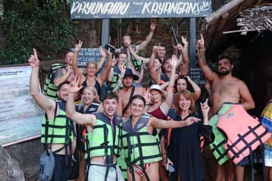 Coron Island Tour: 5 Top Attractions & Island Buffet Feast