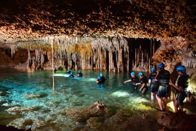 Cancún/Playa del Carmen: Tickets voor Rio Secreto en Lunch