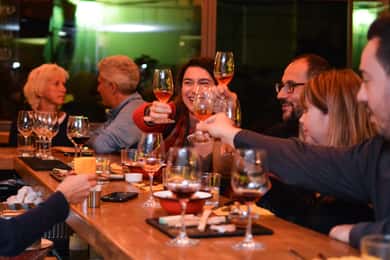 Avondrondleiding met eten en wijnproeven