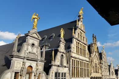 Antwerp: Walking Tour from Steen to Central Station