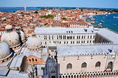 Kleingruppentour oder private Tour durch den Dogenpalast mit einem ortskundigen Guide