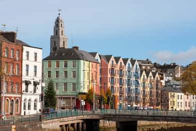 Desde Dublín:Cork,Castillo de Cahir,Excursión a la Roca de Cashel en español