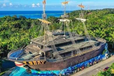 Roatan East Side Tour + Sloths + Iguanas