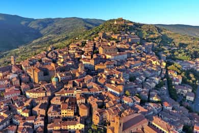 Private Tour From Florence to Cortona and Montepulciano