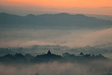 Yogyakarta Sunrise Borobudur, & Prambanan, with lunch option