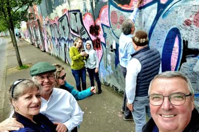 Belfast Political and Mural Taxi Conflict History Tour