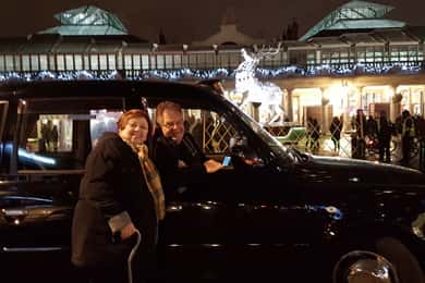 ロンドン：ブラックキャブで行くクリスマスイルミネーションツアー