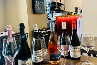 Palermo: Experiencia Etna - Cata de vinos y maridaje