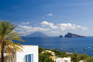 From Taormina: Chic Panarea and Stromboli Day Tour