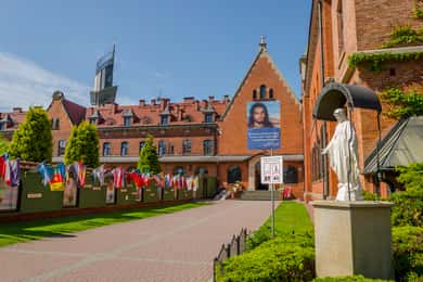Fra Krakow: Wadowice og Den guddommelige barmhjertighets helligdom