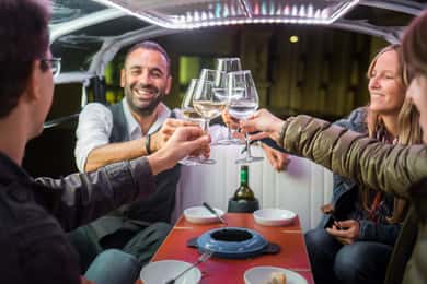 Zürich: Sveitsisk ostefondue og vin e-Tuk-Tuk-tur