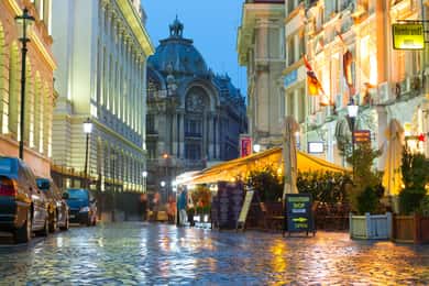 Bucharest: 4-Hour Walking Food Tour in the Old Town